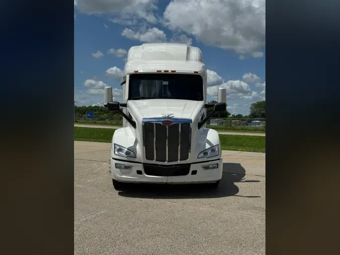 2024 PETERBILT 579