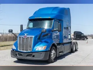 2022 PETERBILT 579