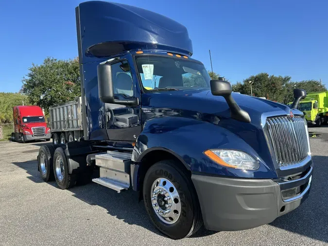2020 International LT625