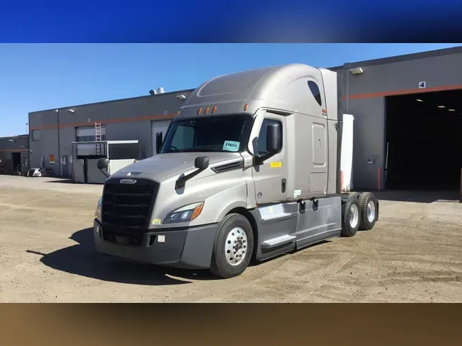 2021 Freightliner Cascadia 126