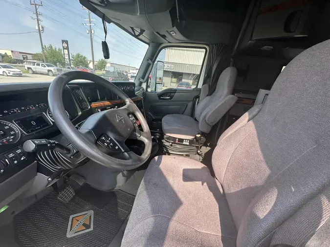 2019 International LT625