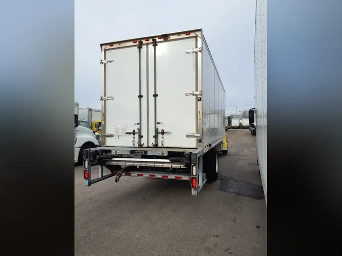 2016 FREIGHTLINER/MERCEDES M2 106