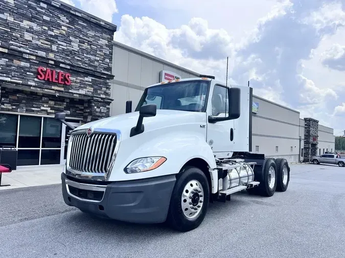 2020 International LT625
