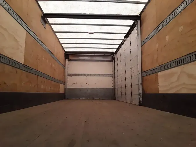 2019 FREIGHTLINER/MERCEDES M2 106