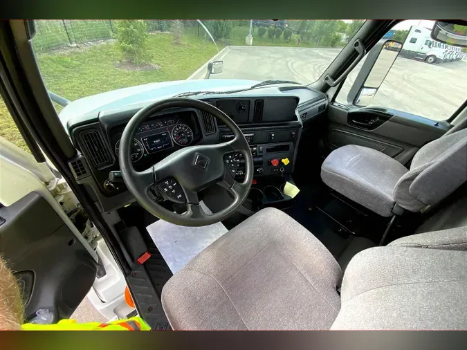 2020 INT LT625 6x4