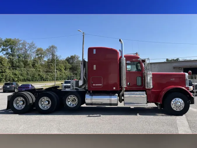 2016 Peterbilt 389