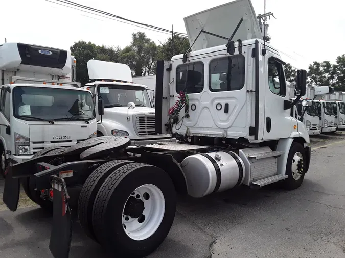 2020 FREIGHTLINER/MERCEDES CASCADIA 113