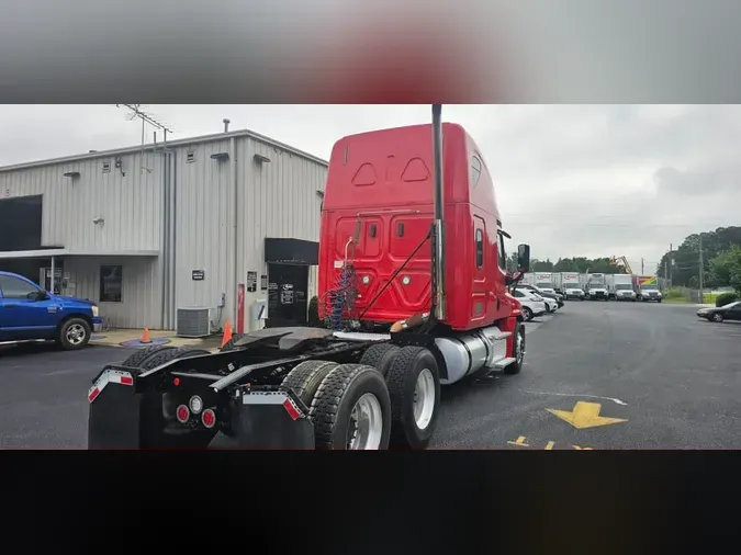 2019 FREIGHTLINER CASCADIA 125