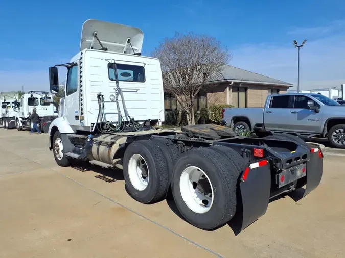 2019 VOLVO VNL64T-300a8dcb0b84b02a26834a24ebb1134aef3