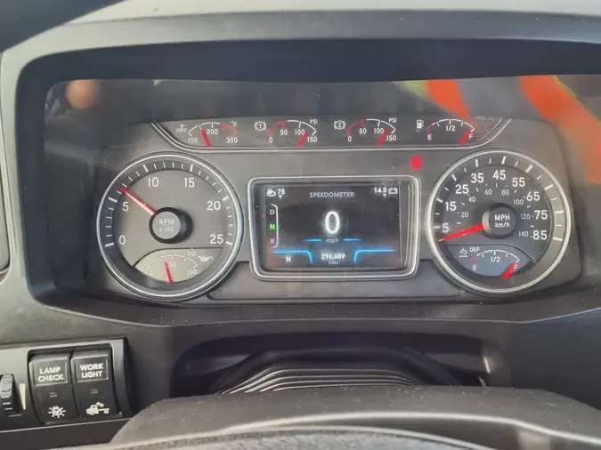 2019 NAVISTAR INTERNATIONAL LT625 DAYCAB T/Aa8debc740294e82b2a95037562afb623