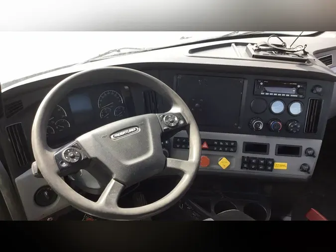 2020 Freightliner Cascadia 126