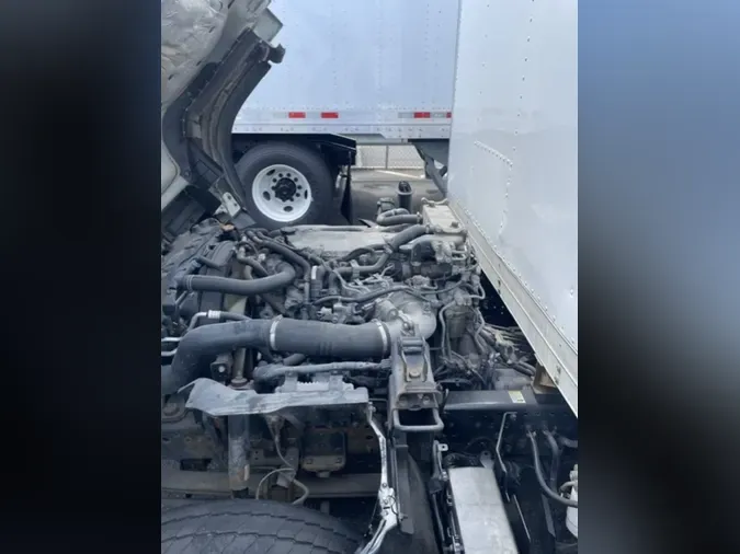 2019 ISUZU NPR HD