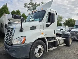 2015 FREIGHTLINER/MERCEDES CASCADIA 113