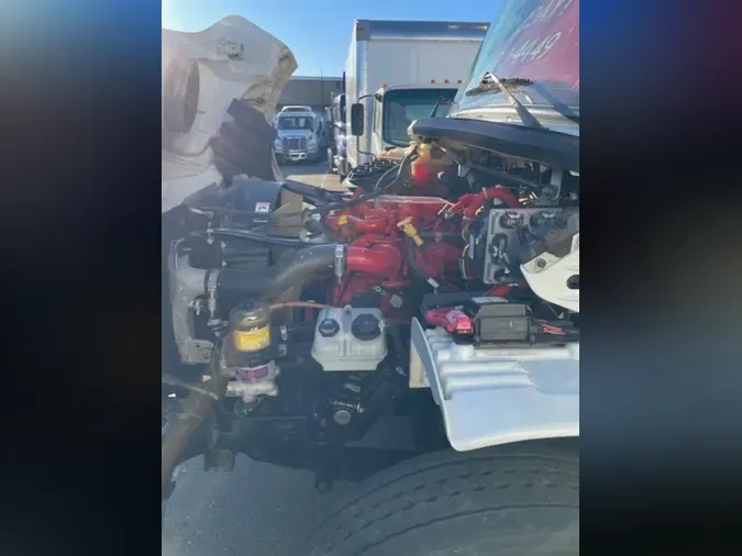 2019 FREIGHTLINER/MERCEDES M2 106