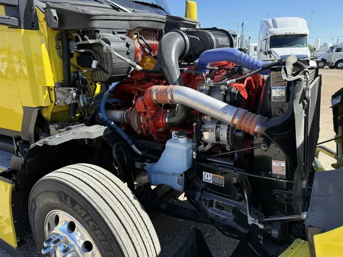 2024 Kenworth T680a8eec977b1c8dc7fd316b2d4d5401e18