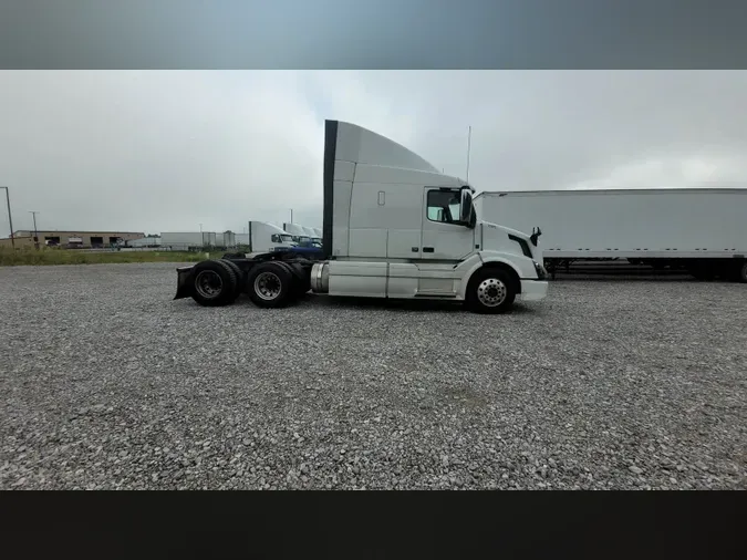 2018 Volvo VNL 740