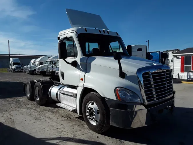 2019 FREIGHTLINER/MERCEDES CASCADIA 125