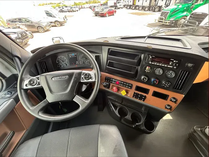 2022 Freightliner PT126SLP