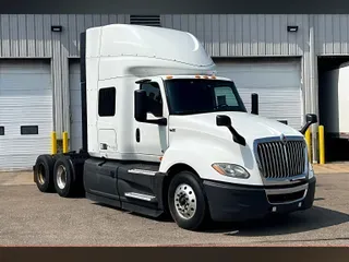 2022 INT LT625 6x4