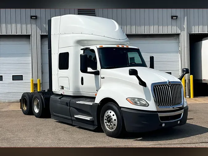 2022 INT LT625 6x4a8f0e2f4644cc251146e03ce38efbde0