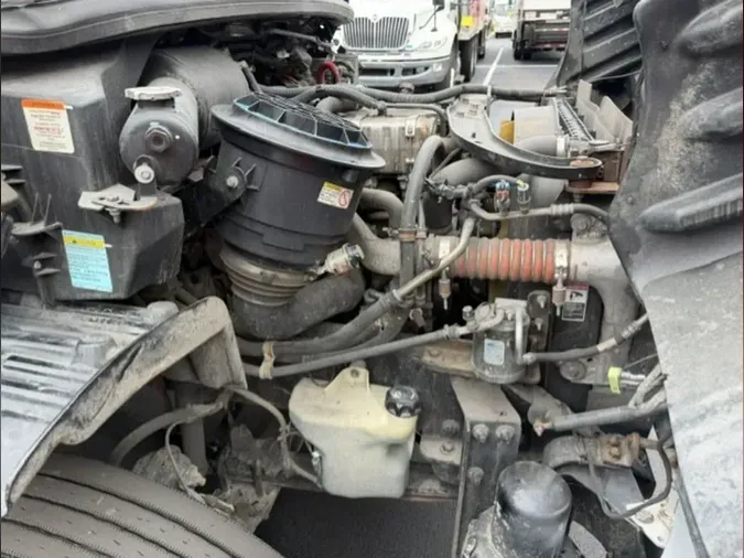 2019 FREIGHTLINER/MERCEDES M2 106