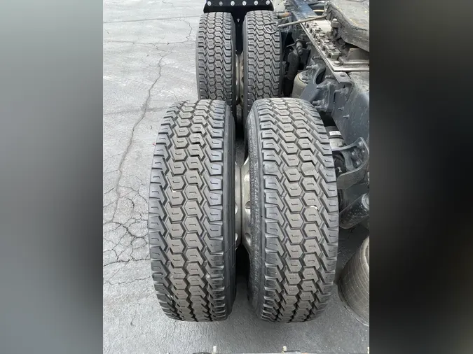 2020 International LT625