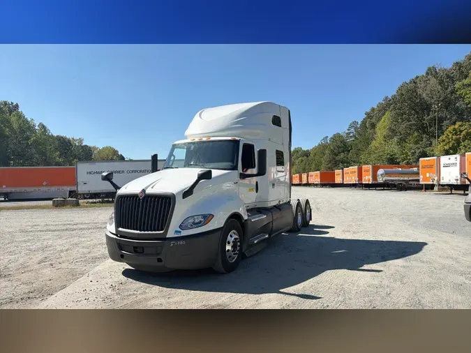 2022 International LT