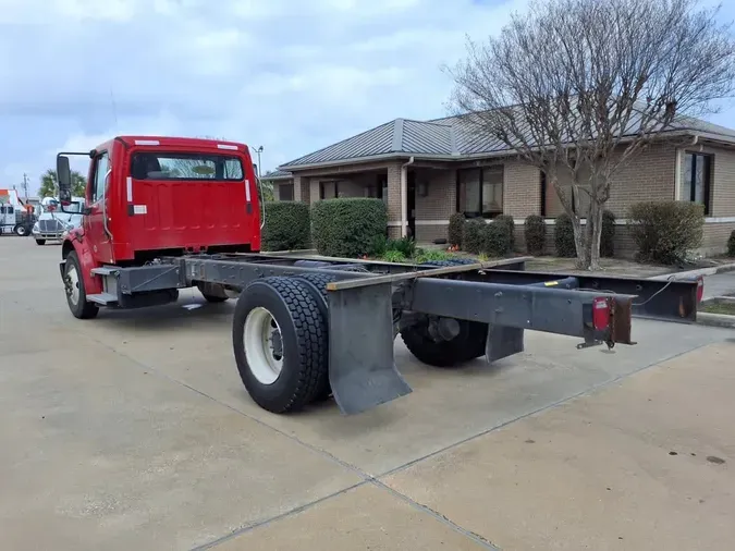 2019 FREIGHTLINER/MERCEDES M2 106