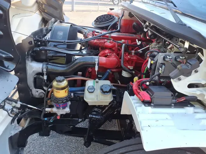 2016 FREIGHTLINER M2 106