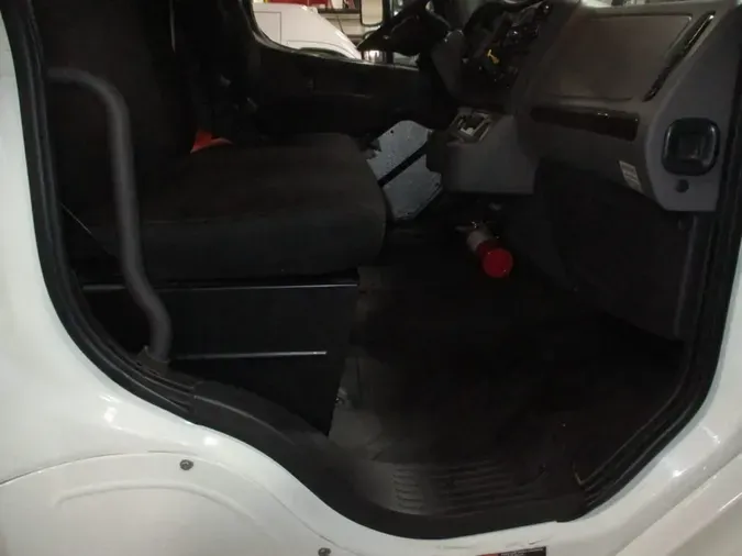 2018 FREIGHTLINER/MERCEDES M2 106