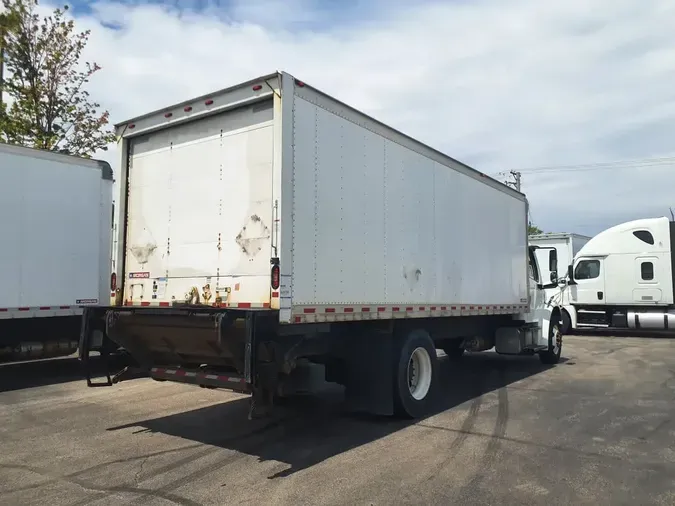 2019 FREIGHTLINER M2 106