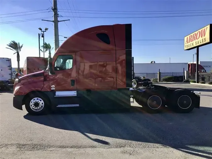 2021 FREIGHTLINER CA126