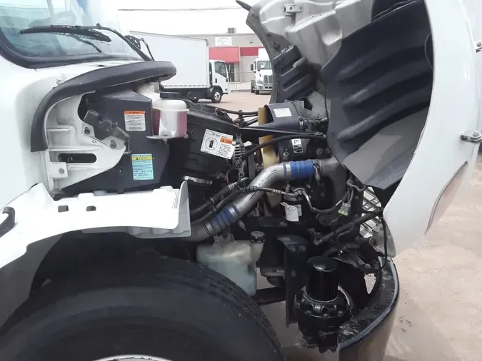 2017 FREIGHTLINER M2 106