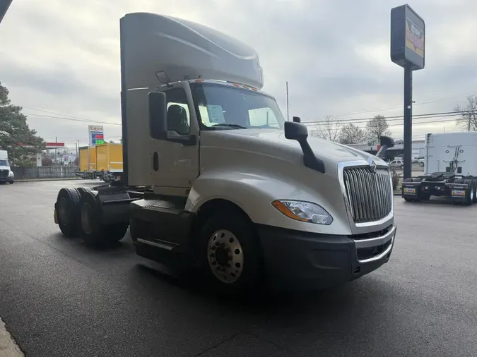 2021 International LT625