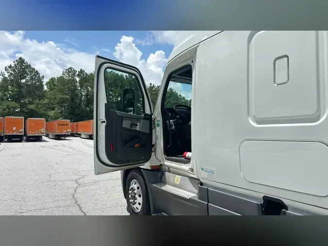 2021 Freightliner Cascadia