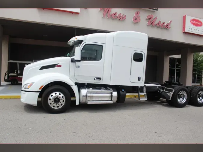2023 Peterbilt 579a90be69cb414f6928969c2f592813efb