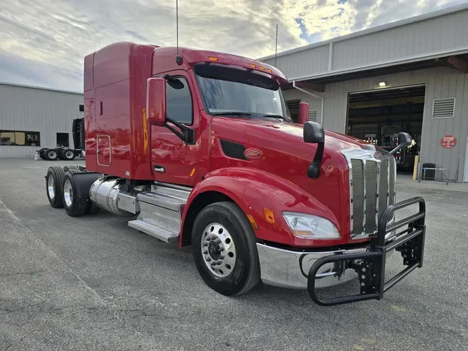 2022 Peterbilt 579