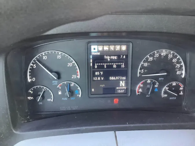 2022 Freightliner Cascadia 126a911c3784eadbebda53c540742b0f29a