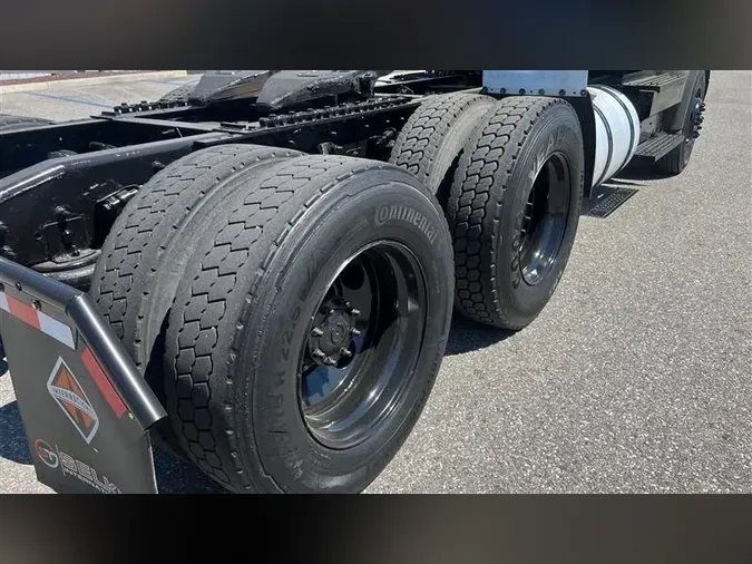 2019 INTERNATIONAL RH613