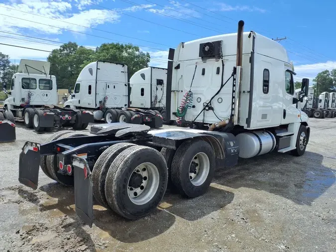 2019 FREIGHTLINER CASCADIA 125