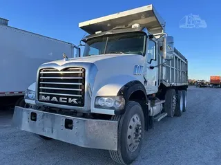 2009 MACK GRANITE GU713