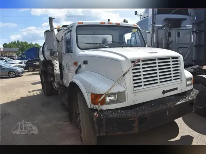 1997 INTERNATIONAL 4700