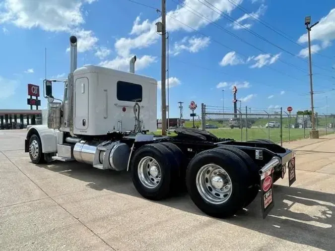 2024 Peterbilt 389