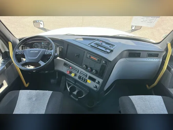 2022 Freightliner Cascadia 126