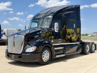 2022 Kenworth T680