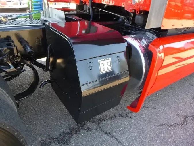 2021 Peterbilt 579a92b4e8368c0788b477b809c8f8a043a