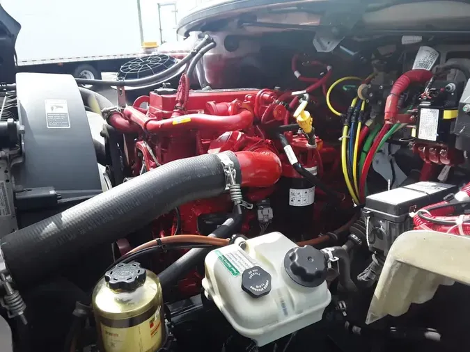 2019 FREIGHTLINER M2 106