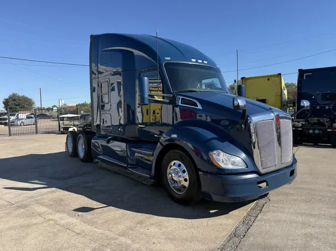 2022 Kenworth T680