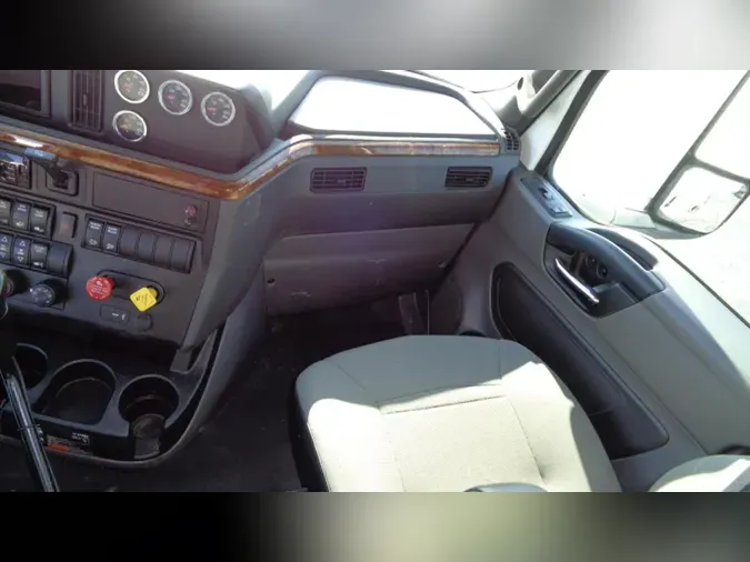 2021 International LT625