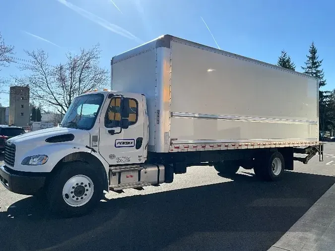 2022 Freightliner M2